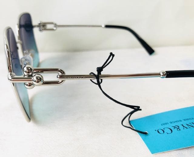 定価6万ティファニー青銀Tiffany&Coサングラス眼鏡メガネめがね国内正規品