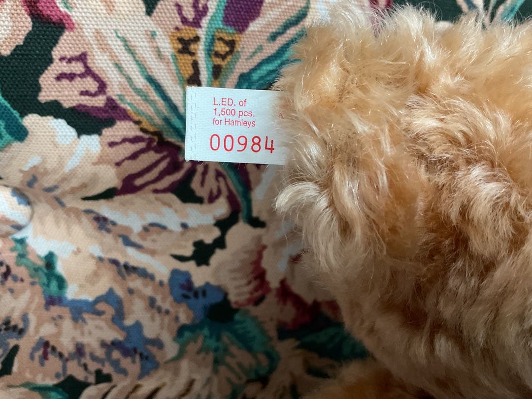 M*i様 可愛い　シュタイフ　テディベア　可愛く鳴きます。