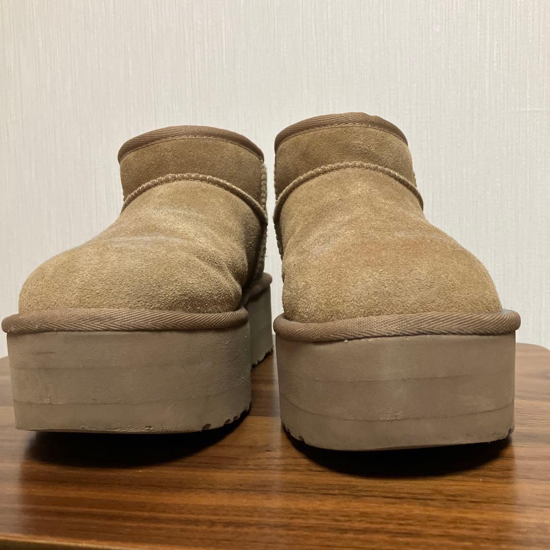UGG クラシックウルトラミニプラットフォーム　厚底ブーツ　24cm