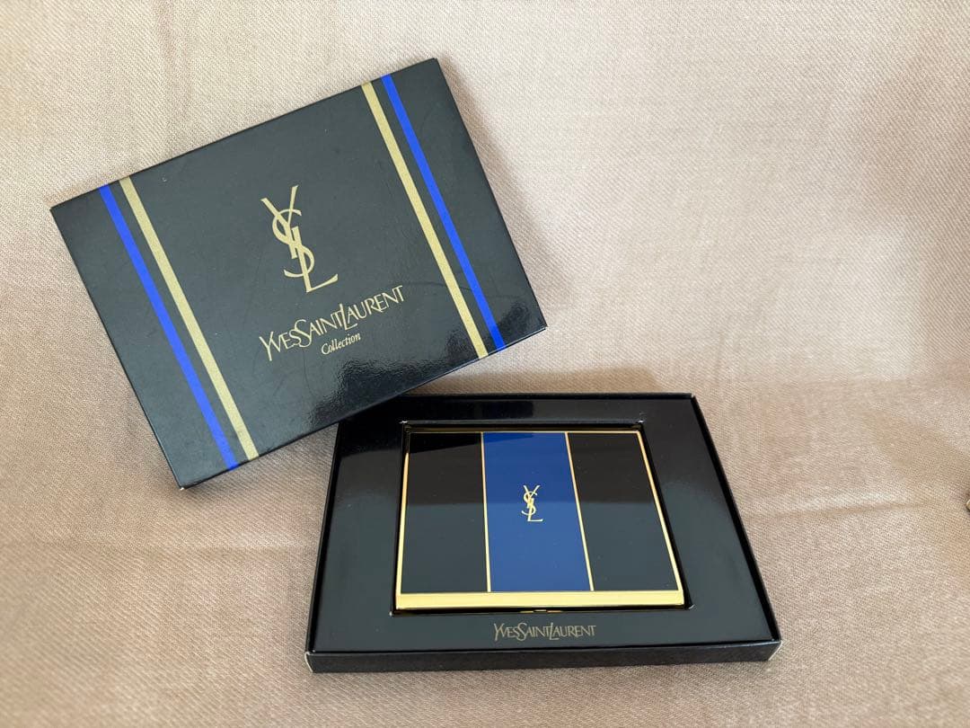 イヴ・サンローラン　Yves Saint Laurent 名刺入れ※箱付き
