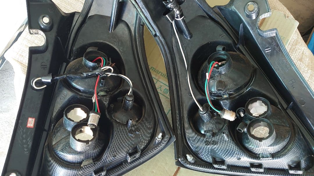 ZC31Sラ・アンスポーツテールランプ カーボン調