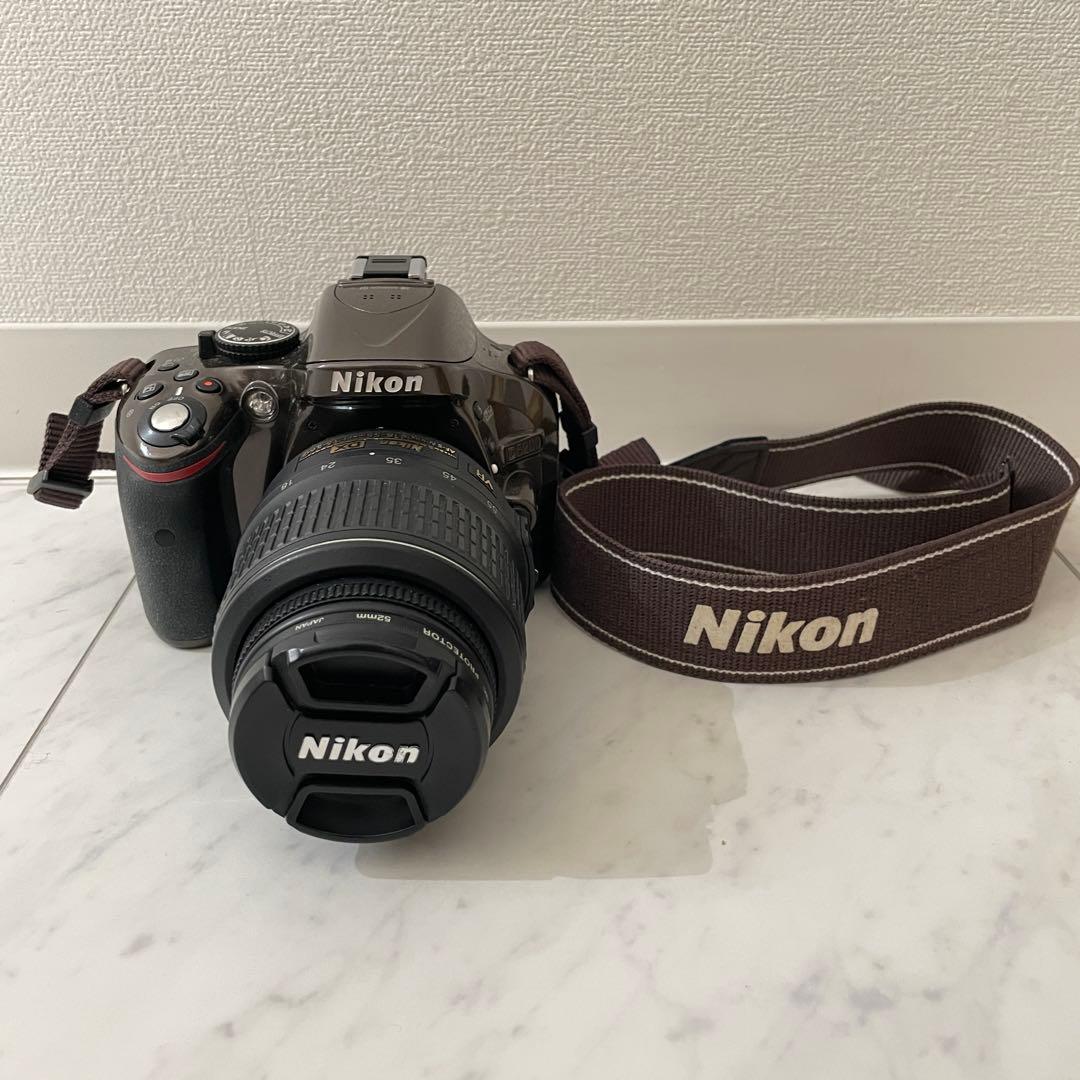 【シャッター数6,000以下！】Nikon D5200 デジタル一眼レフカメラ