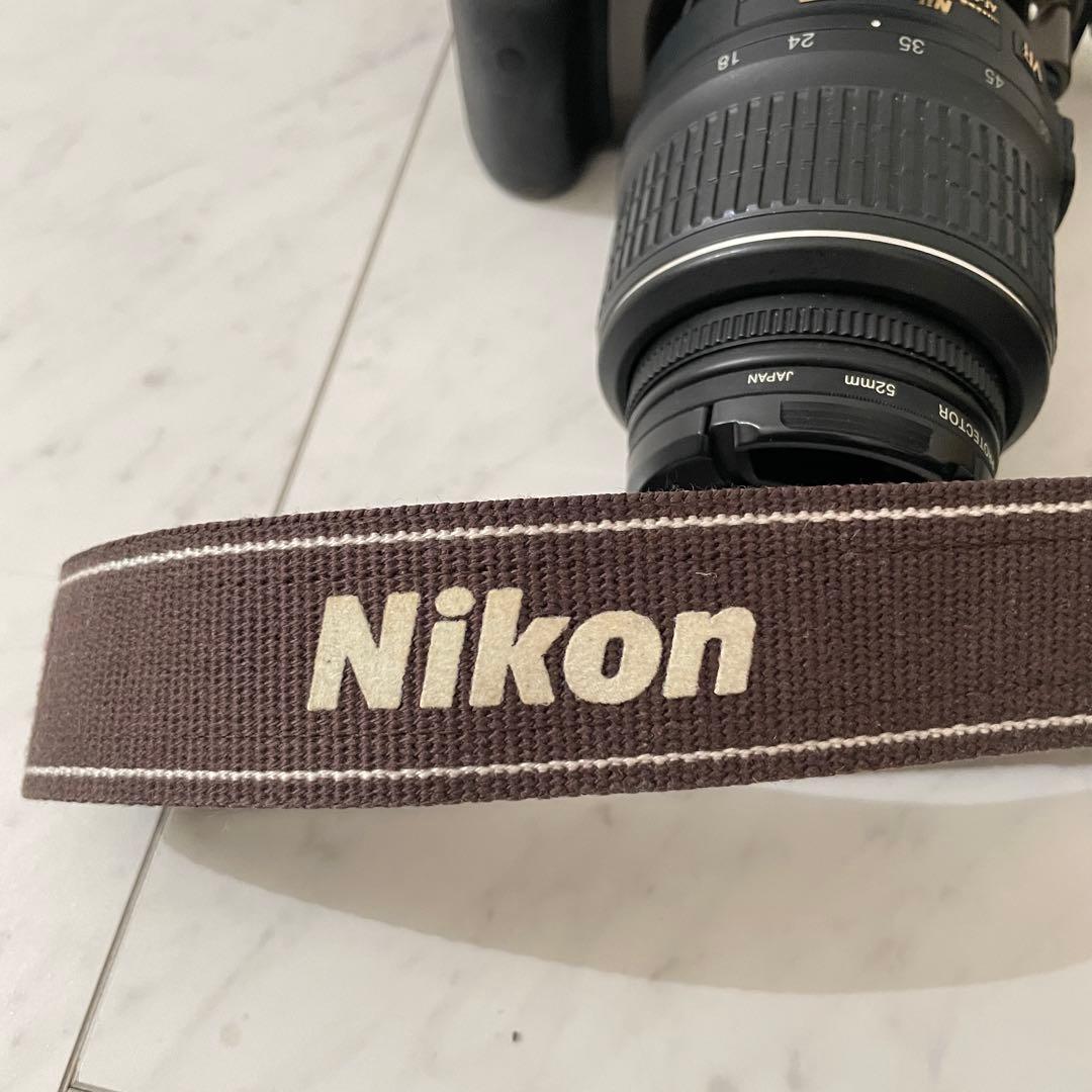 【シャッター数6,000以下！】Nikon D5200 デジタル一眼レフカメラ