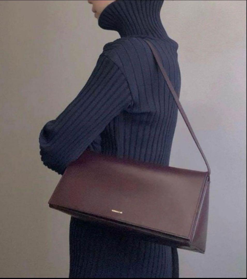 イロット　IIROT ワイドリブ　ネイビー　タートルネックセーター