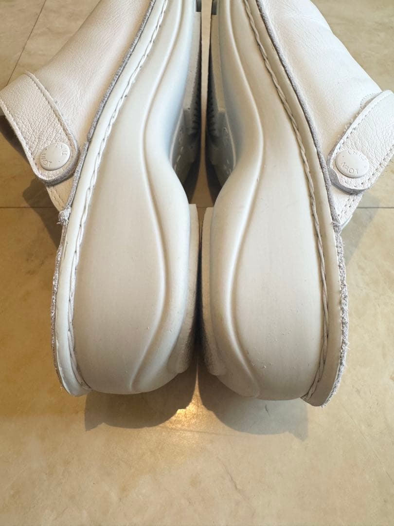 まりも　NAOT IRIS White 38 サボ　アイリス