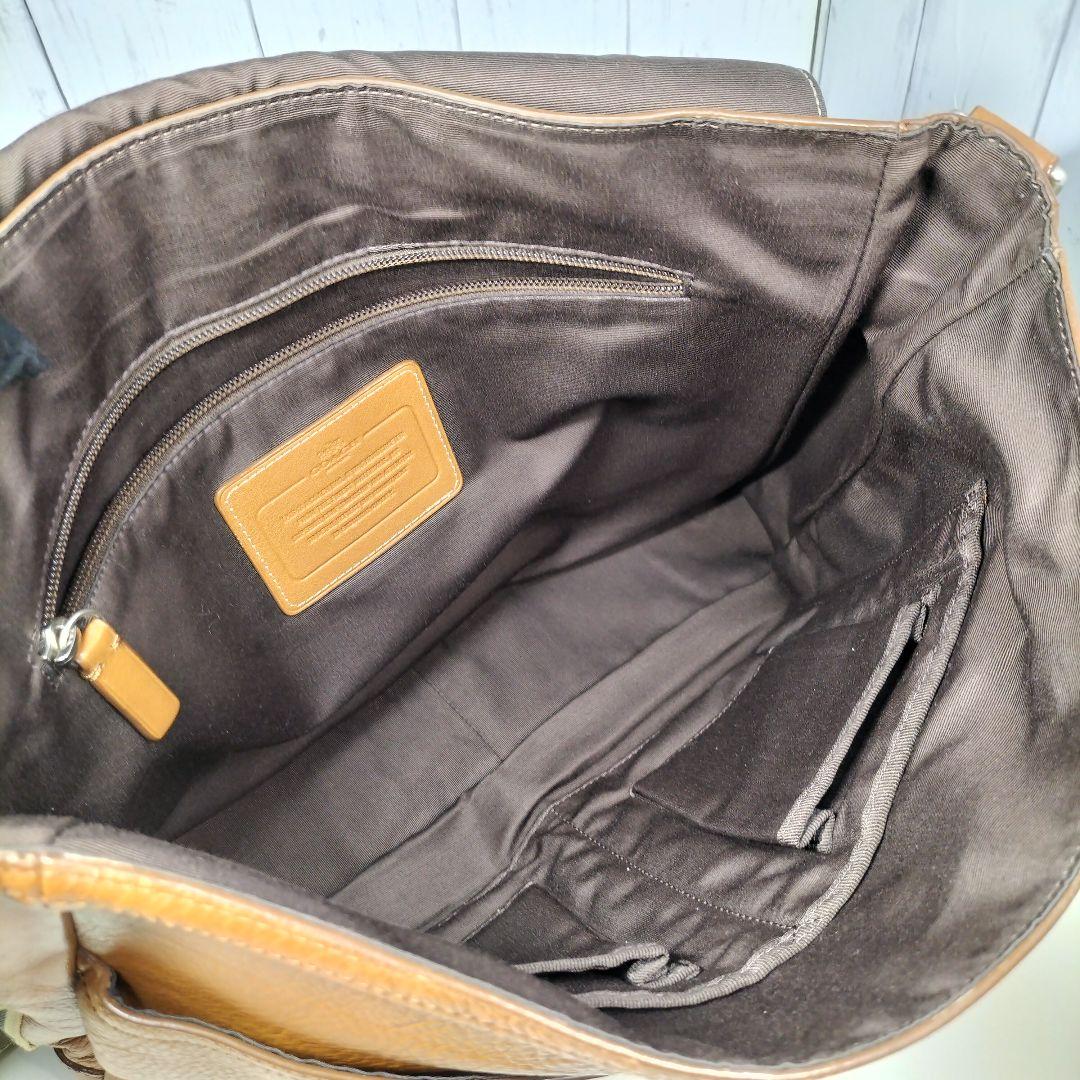 コーチ ショルダーバッグ 本革 レザー ブラウン キャメル メッセンジャーバッグ