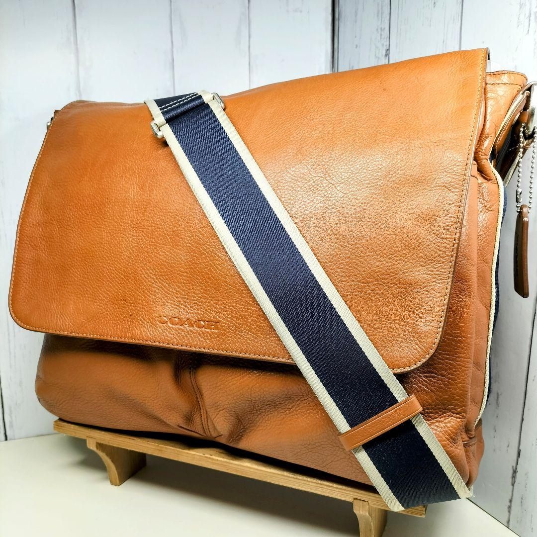 コーチ ショルダーバッグ 本革 レザー ブラウン キャメル メッセンジャーバッグ