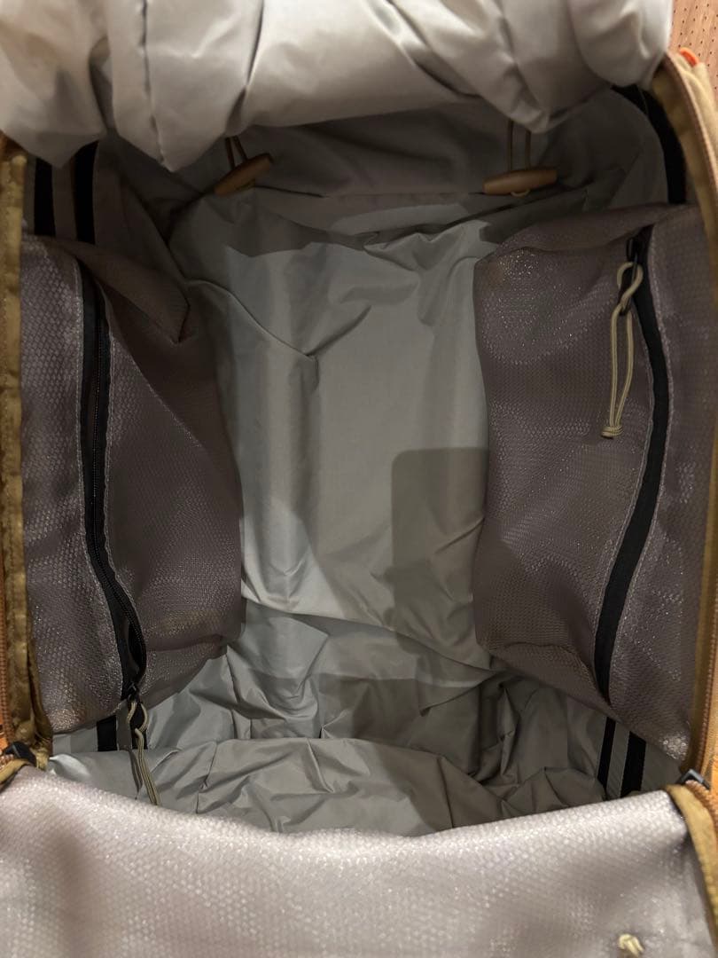 MYSTERY RANCH MISSION WHEELIE 40 コヨーテ