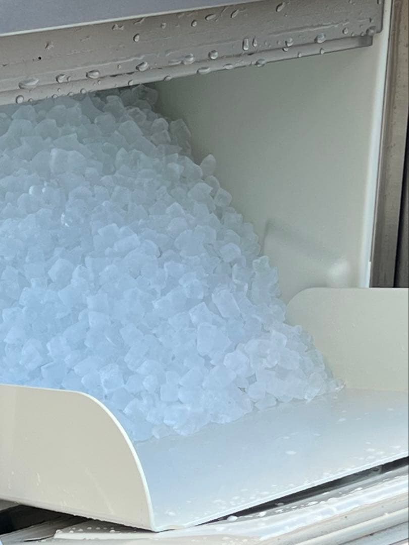 エクレア　サンヨー チップアイス製氷機 SIM-C120A