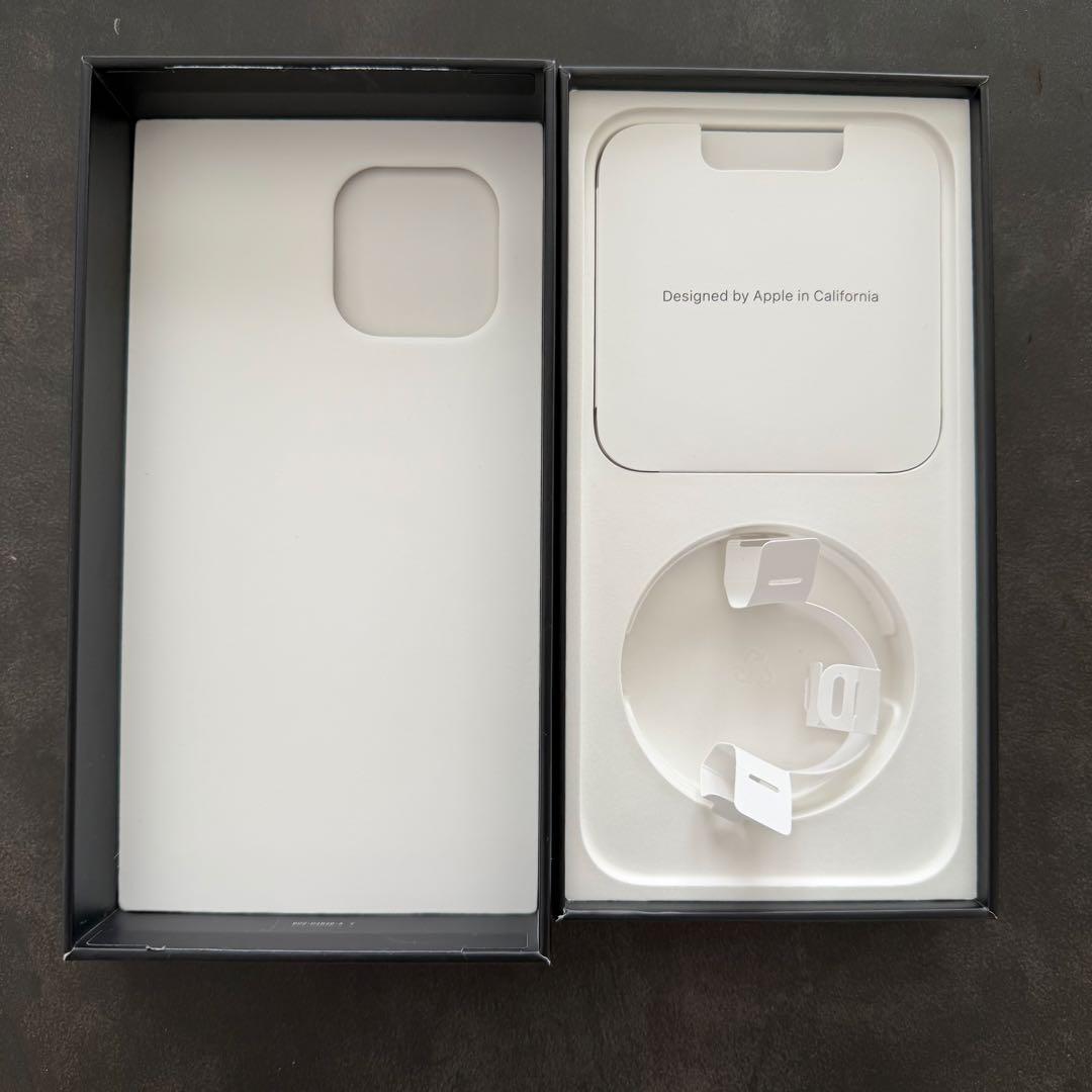 iPhone 13 ProMaxゴールド