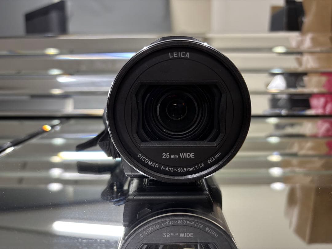 Panasonic HC-VX2MS 4K ビデオカメラ 充電器とバッテリー付