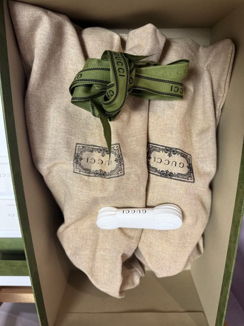 GUCCI 20AW スニーカー　新品紐付き