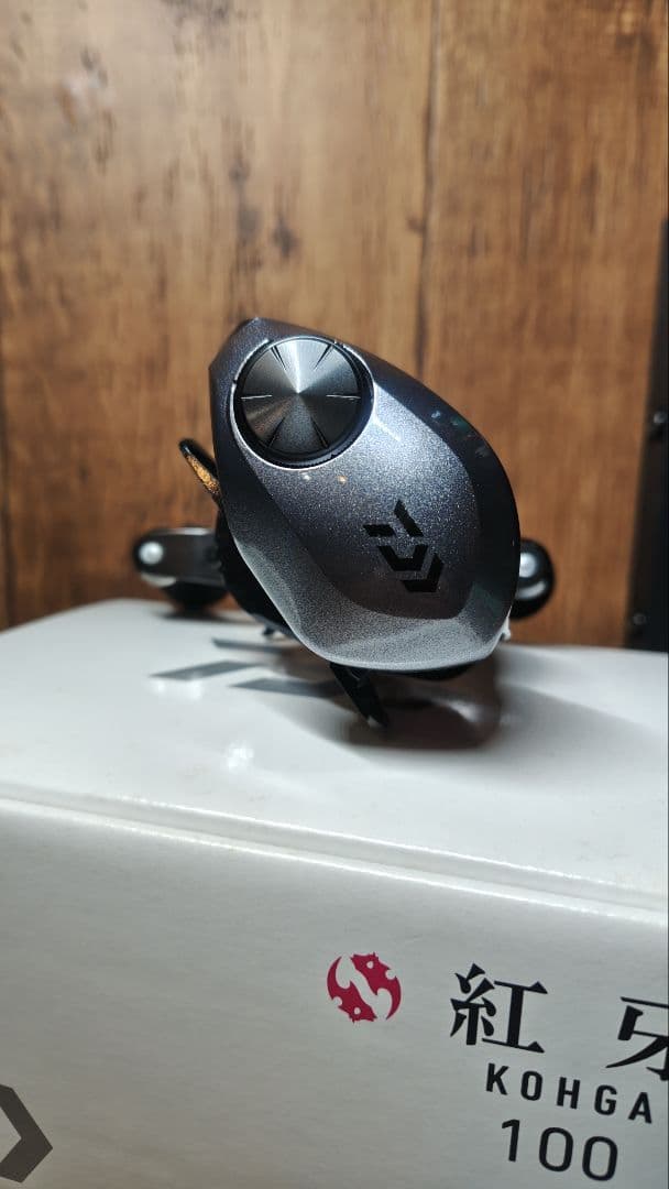 DAIWA 14紅牙100 ベイトリール