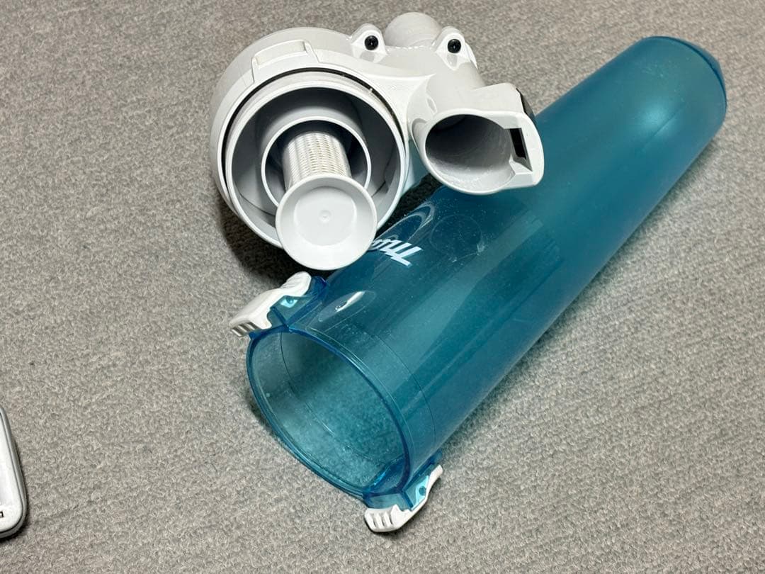 Makita CL282FDコードレス掃除機 本体