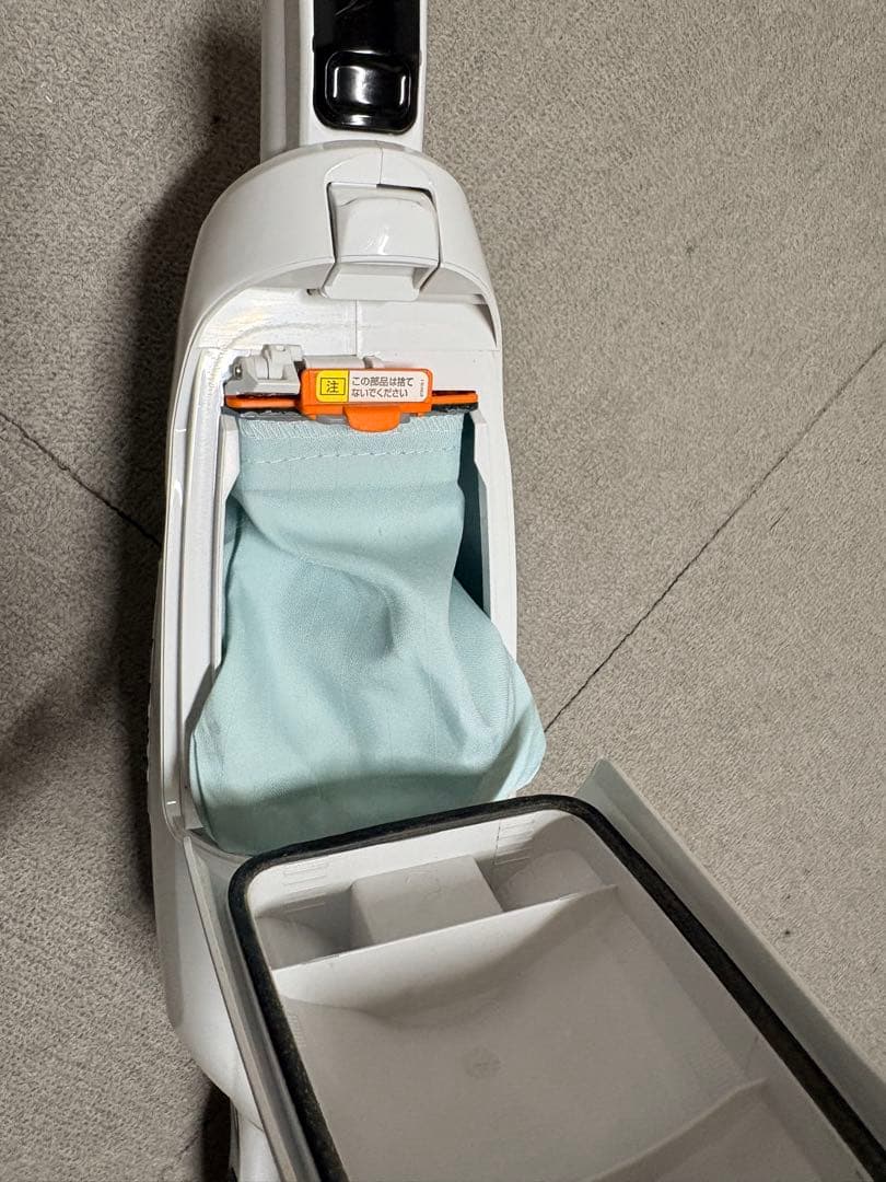 Makita CL282FDコードレス掃除機 本体