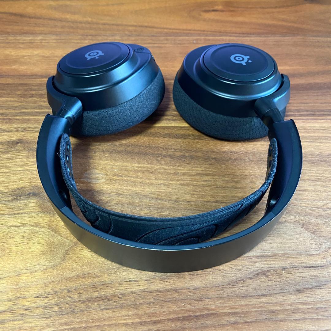 ヘッドホン Steelseries Arctis Nova 7 Wireless