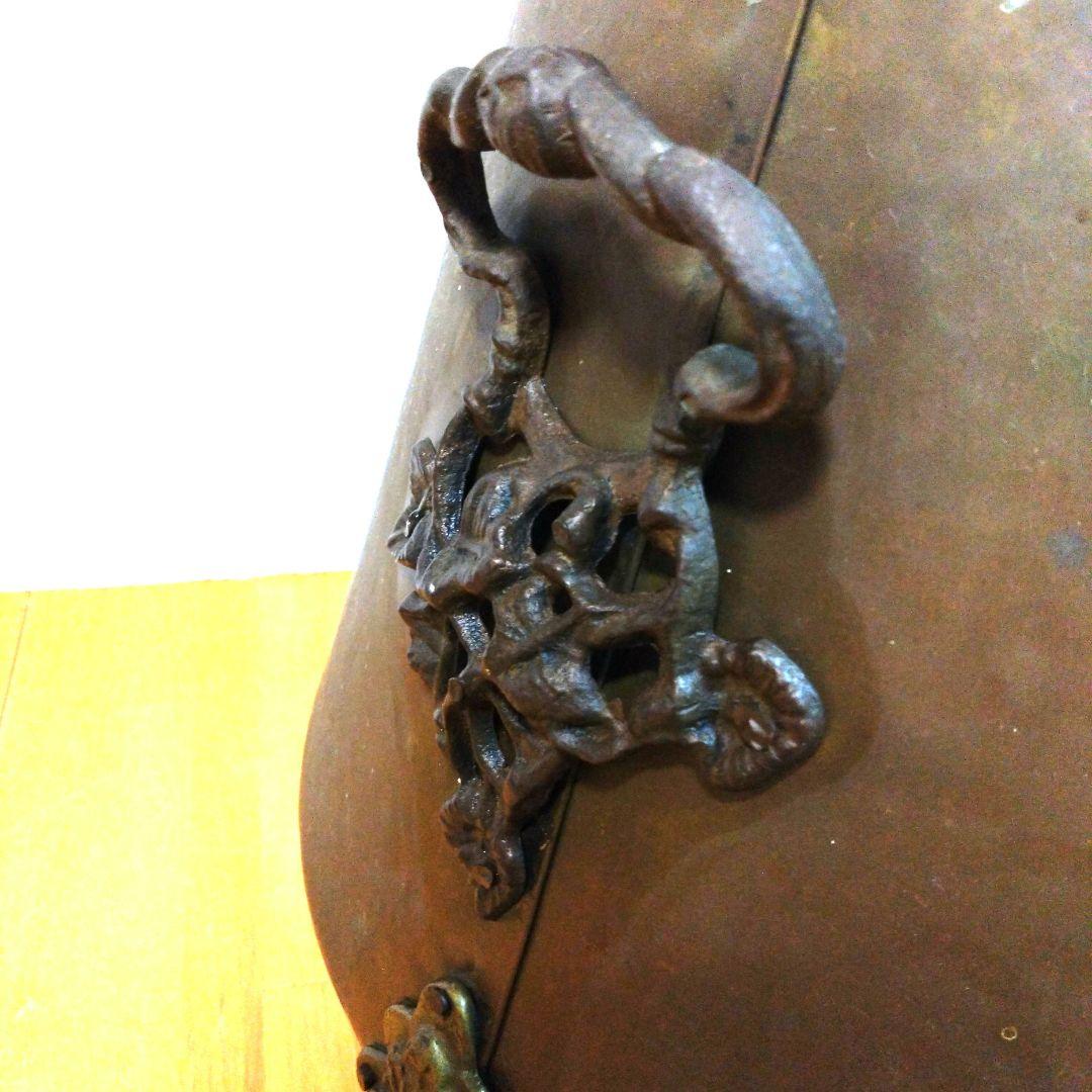 ビンテージ、アンティーク　真鍮製コールバケツ猫脚