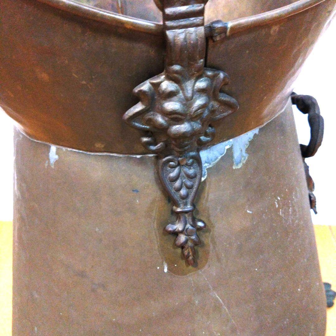 ビンテージ、アンティーク　真鍮製コールバケツ猫脚