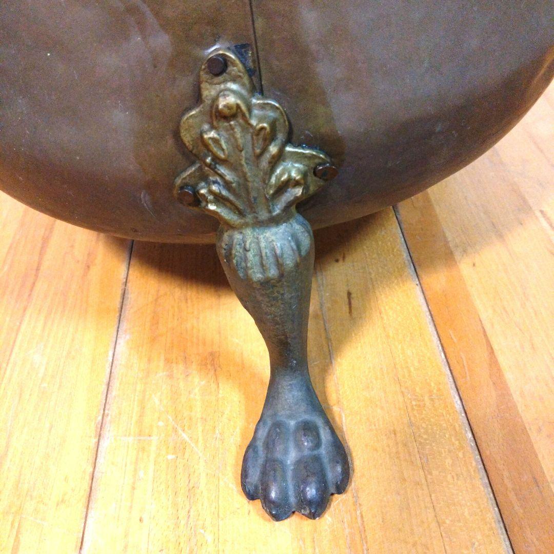 ビンテージ、アンティーク　真鍮製コールバケツ猫脚