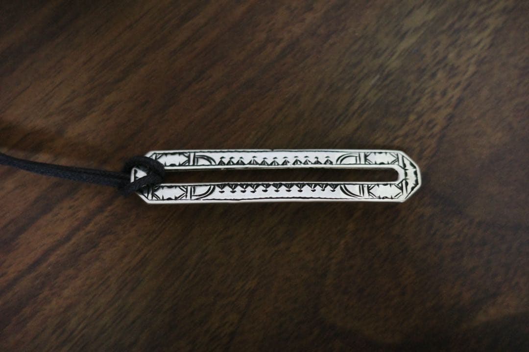 アダワット トゥアレグ ネックレス ボタムスンスルト オクメッド