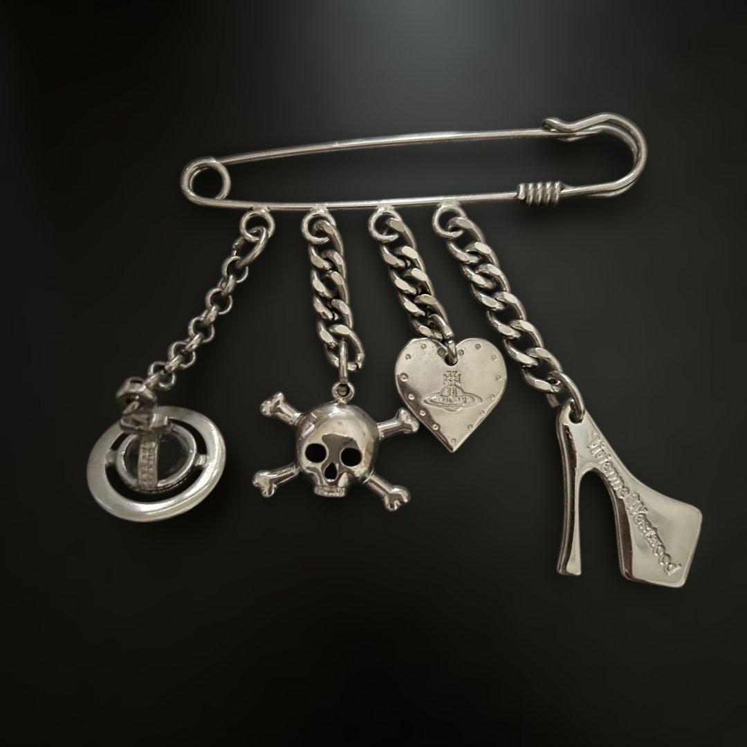 値下げ中ヴィヴィアンウエストウッドブローチ　レア品