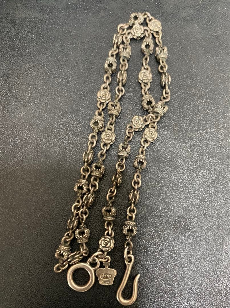 JUSTIN DAVIS ペンダント ネックレスSACRED CROWN