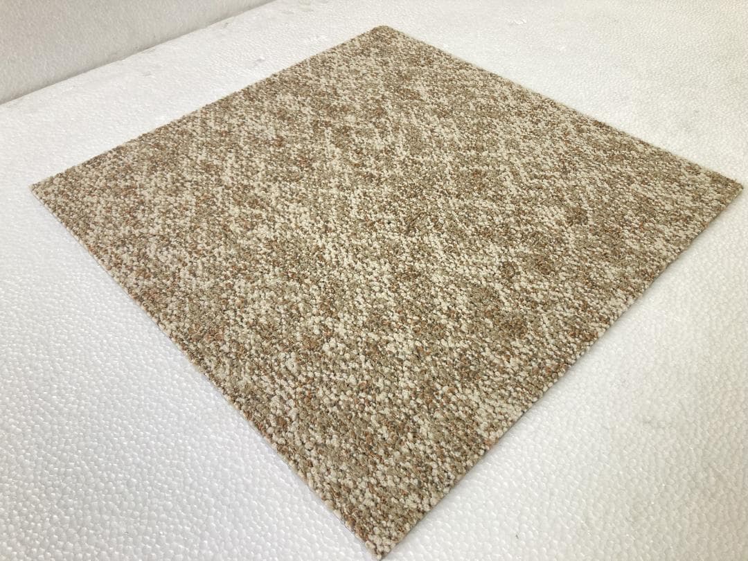 Jun　タイルカーペット　３６枚 新品・未使用　国内メーカー