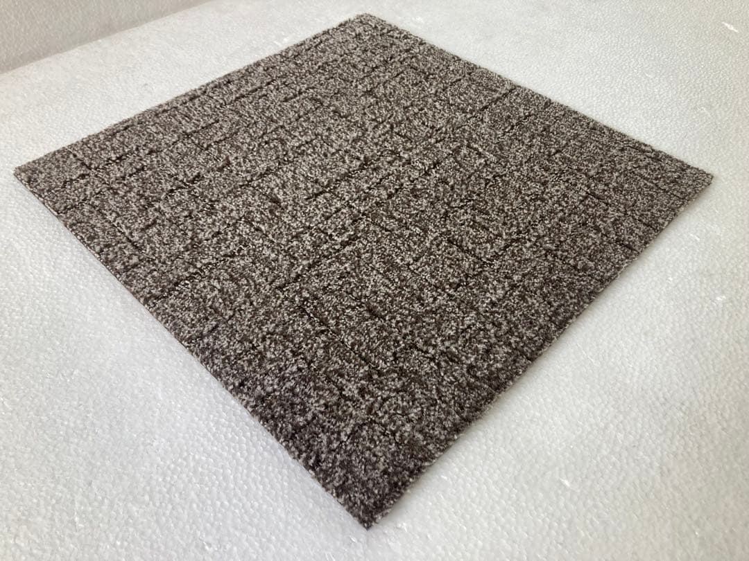 Jun　タイルカーペット　３６枚 新品・未使用　国内メーカー