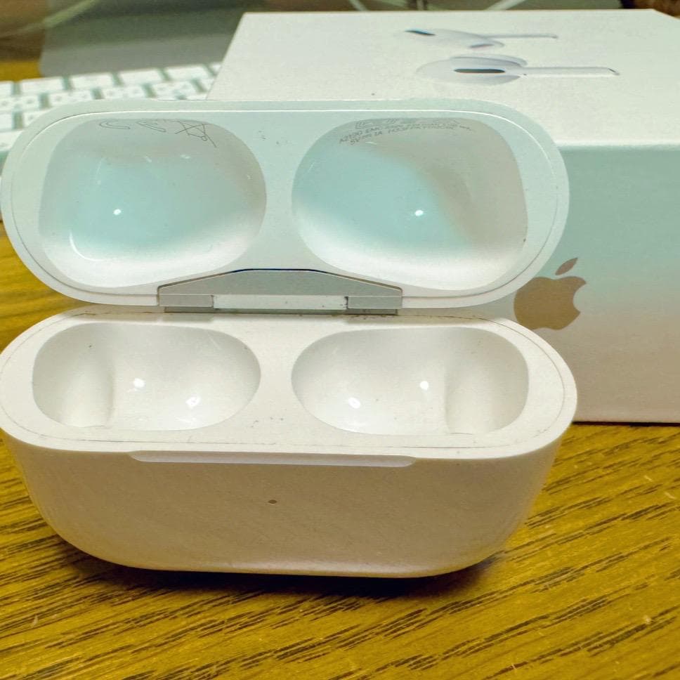Apple♡AirPodsPro第1世代A2190充電ケース純正品即日発送