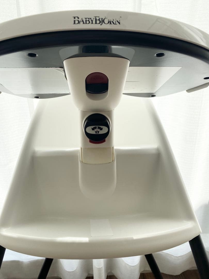 EW　ベビービョルン　ハイチェア　ベビーチェア　椅子　折りたたみ　ホワイト