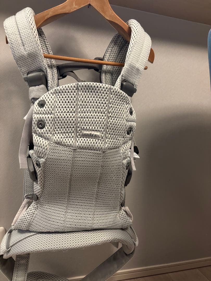 BABYBJÖRN 抱っこ紐 グレー メッシ　Harmony