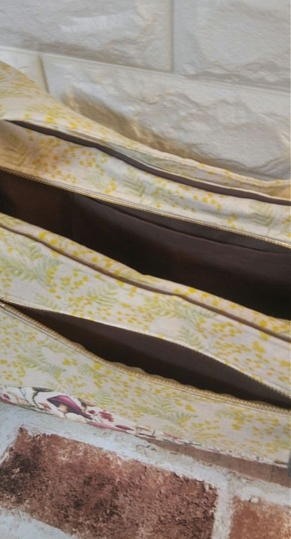 う*ン様 《値下げしました》ハンドメイド　肩掛けカバン　スーちゃん　ビリーくん