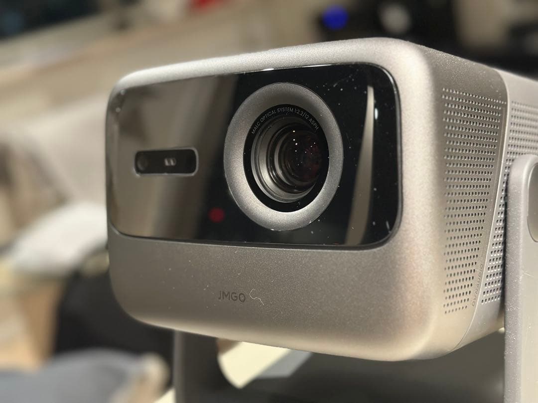 JMGO N1 ultra4K対応 3色レーザープロジェクター（専用スタンド付）