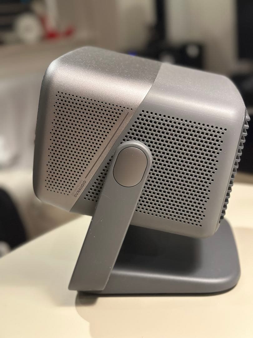 JMGO N1 ultra4K対応 3色レーザープロジェクター（専用スタンド付）