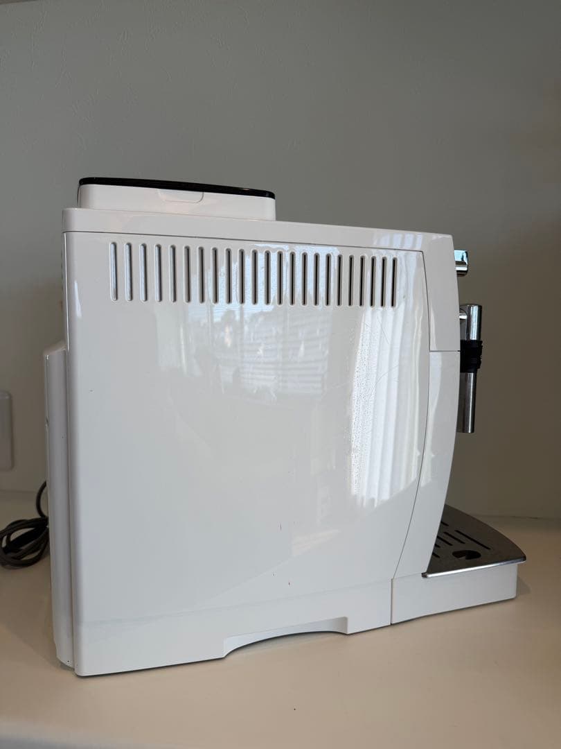 コーヒーメーカー・エスプレッソマシン DeLonghi Magnifica S