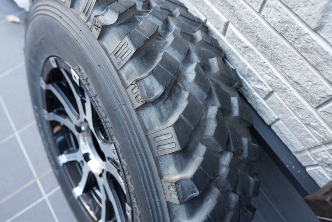 ジムニー背面タイヤ用　GEOLANDAR M/T 16インチセット