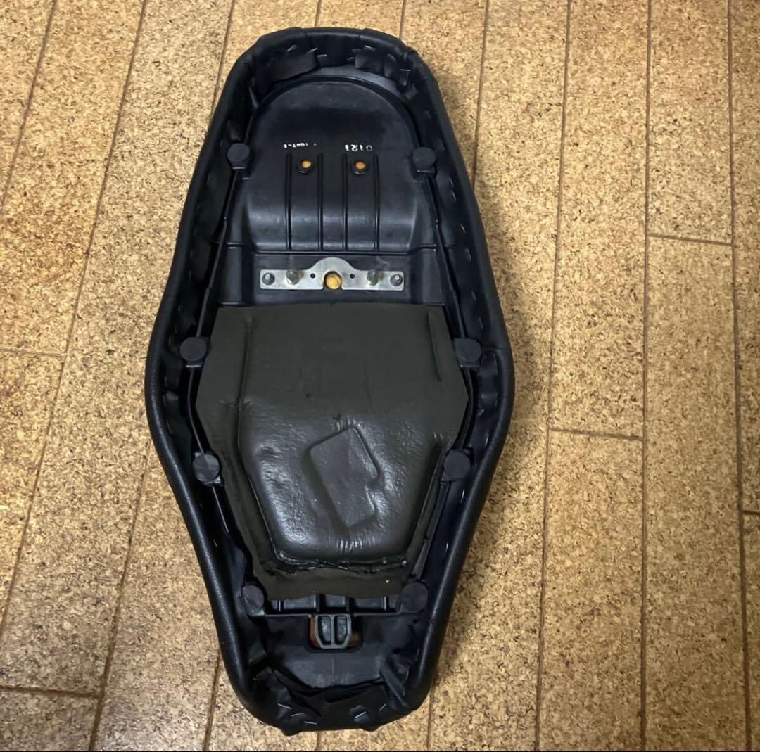 w400/650 純正ローダウンシート 張り替え