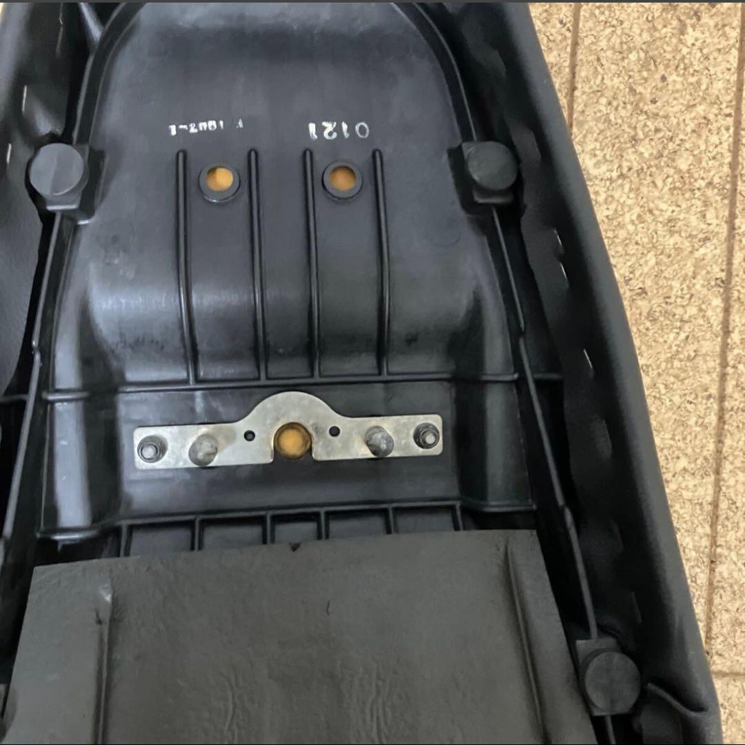 w400/650 純正ローダウンシート 張り替え