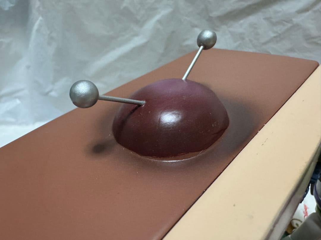 ディズニーストア トイストーリー2 TV型 オルゴール付きスノーグローブ