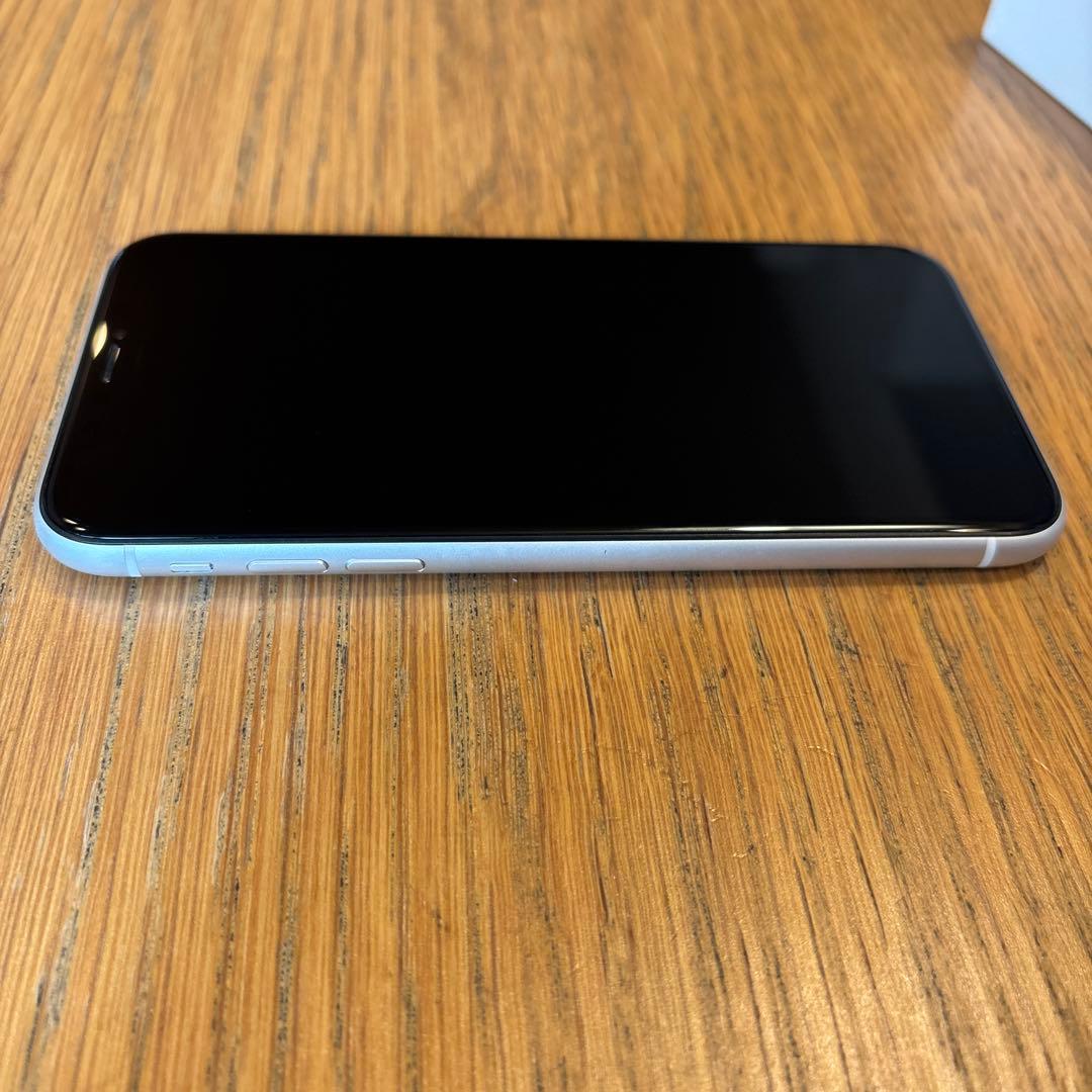 iPhone XR 128GB 白