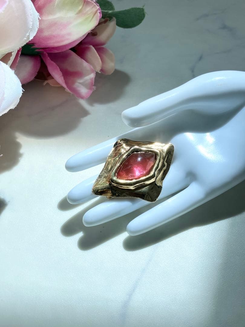 Yves Saint Laurent✨イブサンローラン　ブローチ　カラーストーン