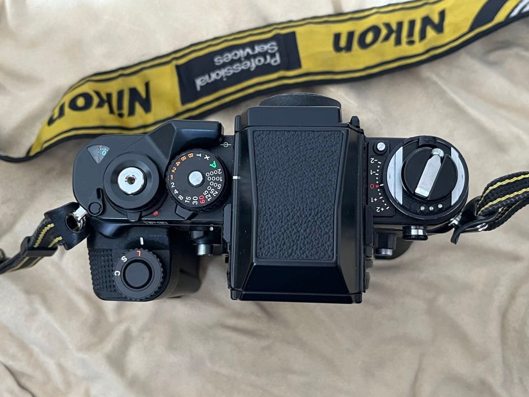 Nikon F3 HP 一眼レフカメラ・SB-12、MD-4、プロストラップ付き
