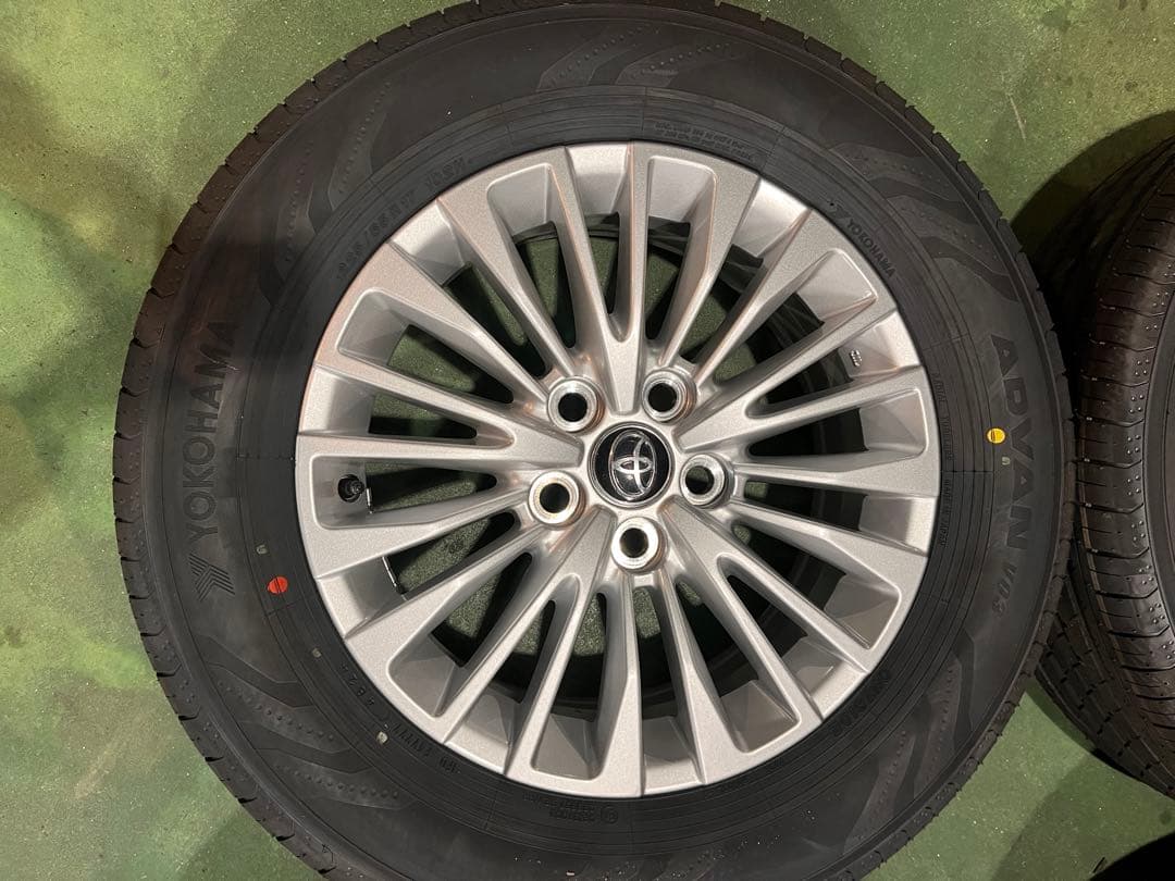 トヨタ　40アルファード　17インチ純正タイヤホイール
