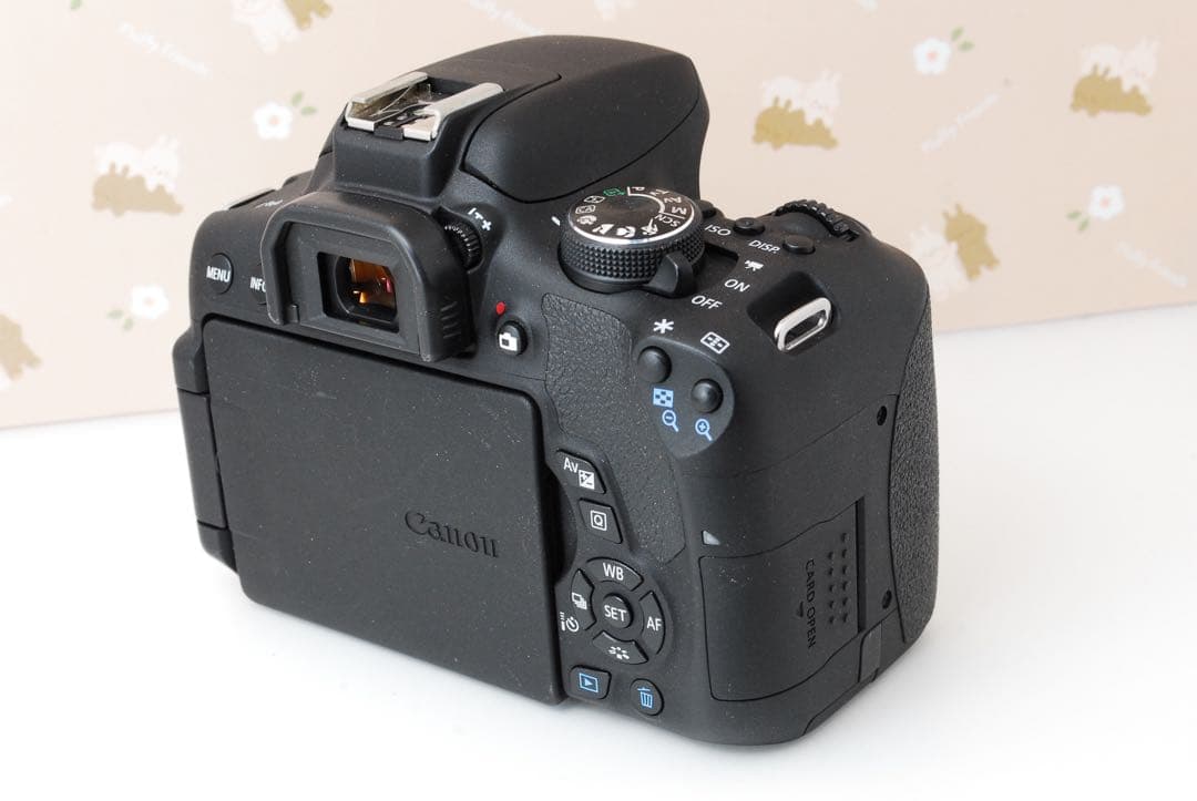 美品❤️Wi-Fi❤️Canon Kiss X8i❤️自撮り❤️高性能デジタル一眼カメラ