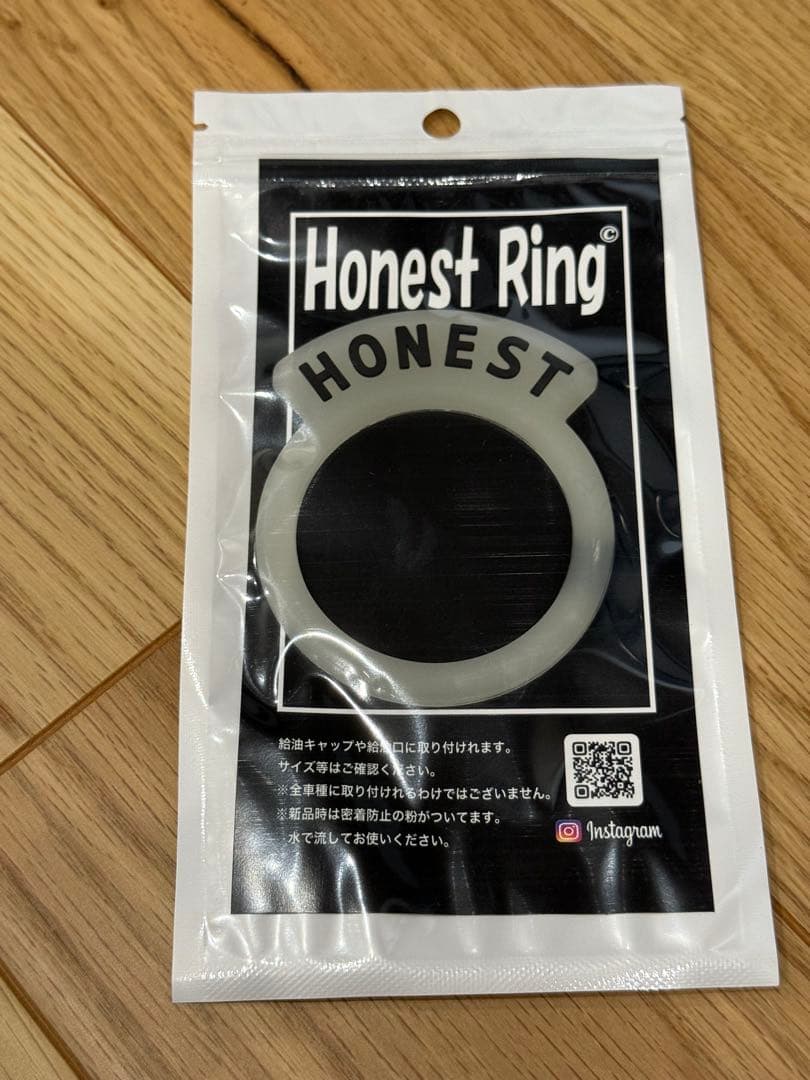 新品未使用　90系VOXY ヴォクシー ガラスリッド給油口カバー　おまけ付き