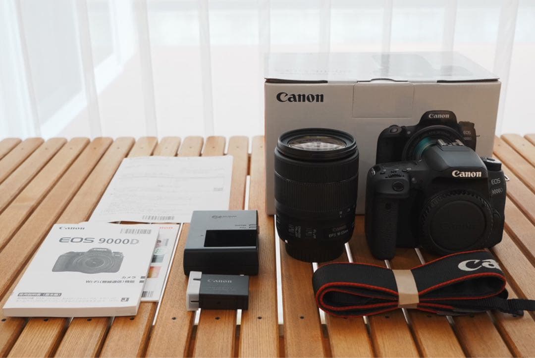 EOS 9000D EF-S18-135 IS USM レンズキット