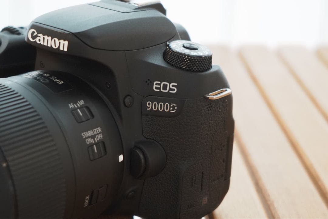 EOS 9000D EF-S18-135 IS USM レンズキット