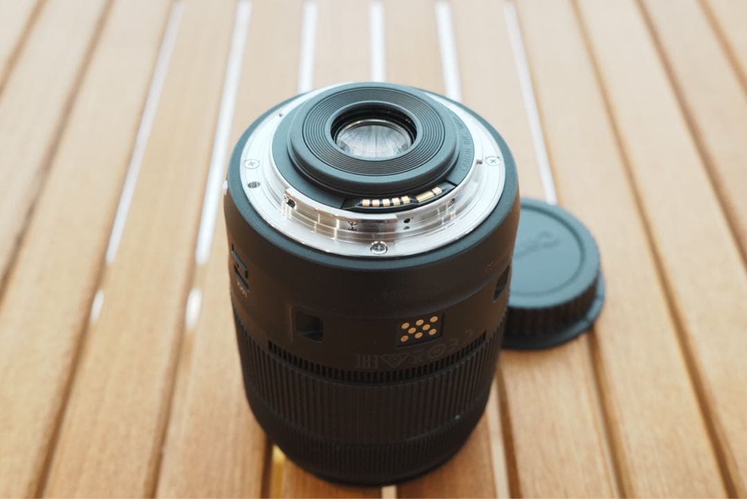 EOS 9000D EF-S18-135 IS USM レンズキット