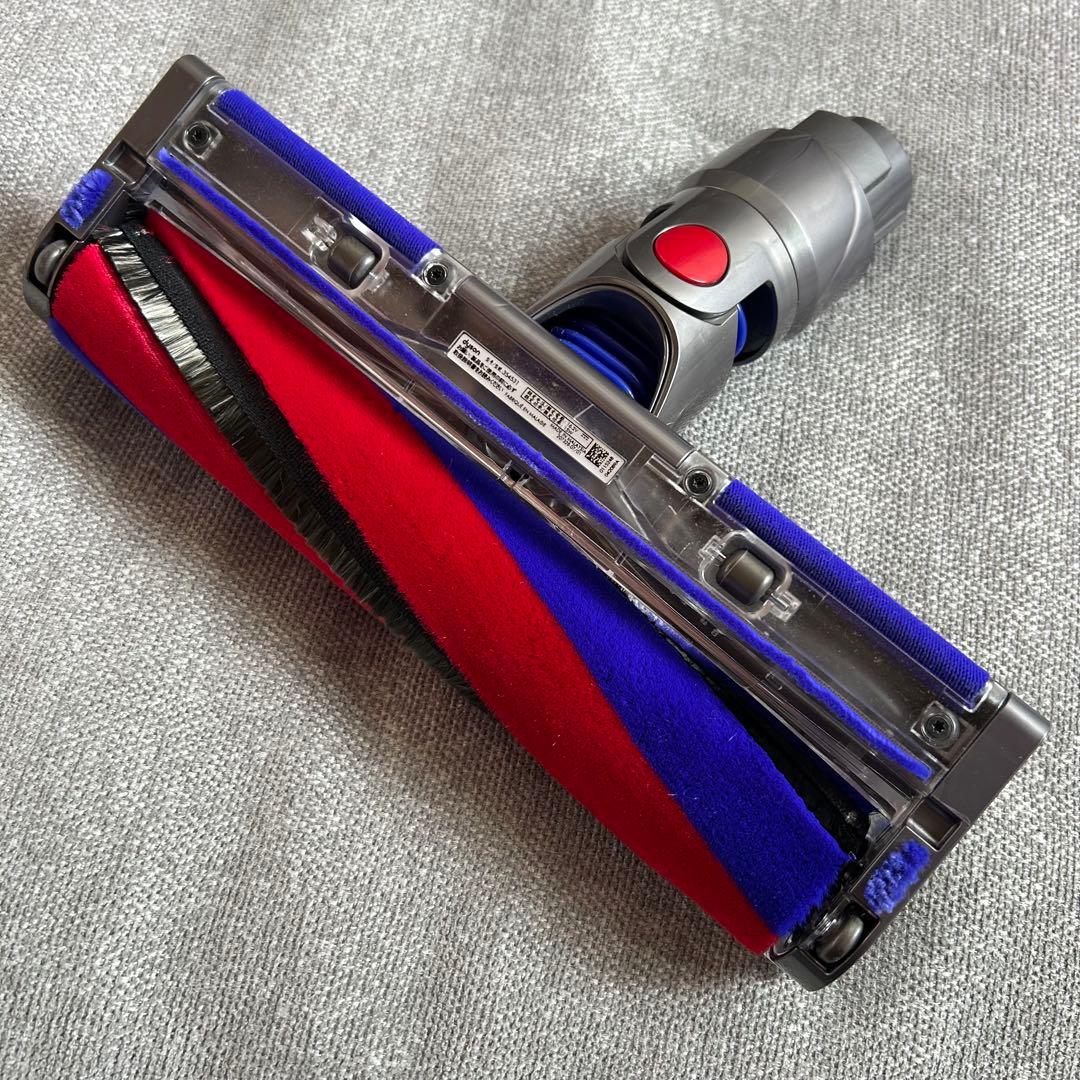 【未使用に近い】dyson v8 slim fluffyクリーナーヘッド
