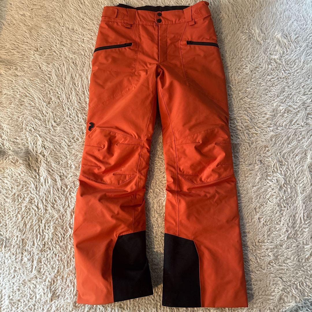 美品　ピークパフォーマンス　スキーウェア セット　中綿　ブラック　上下